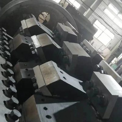 main crusher blades