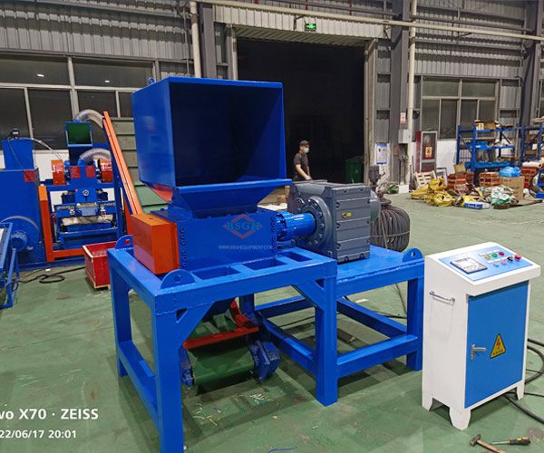 Blue dual shaft shredder machine